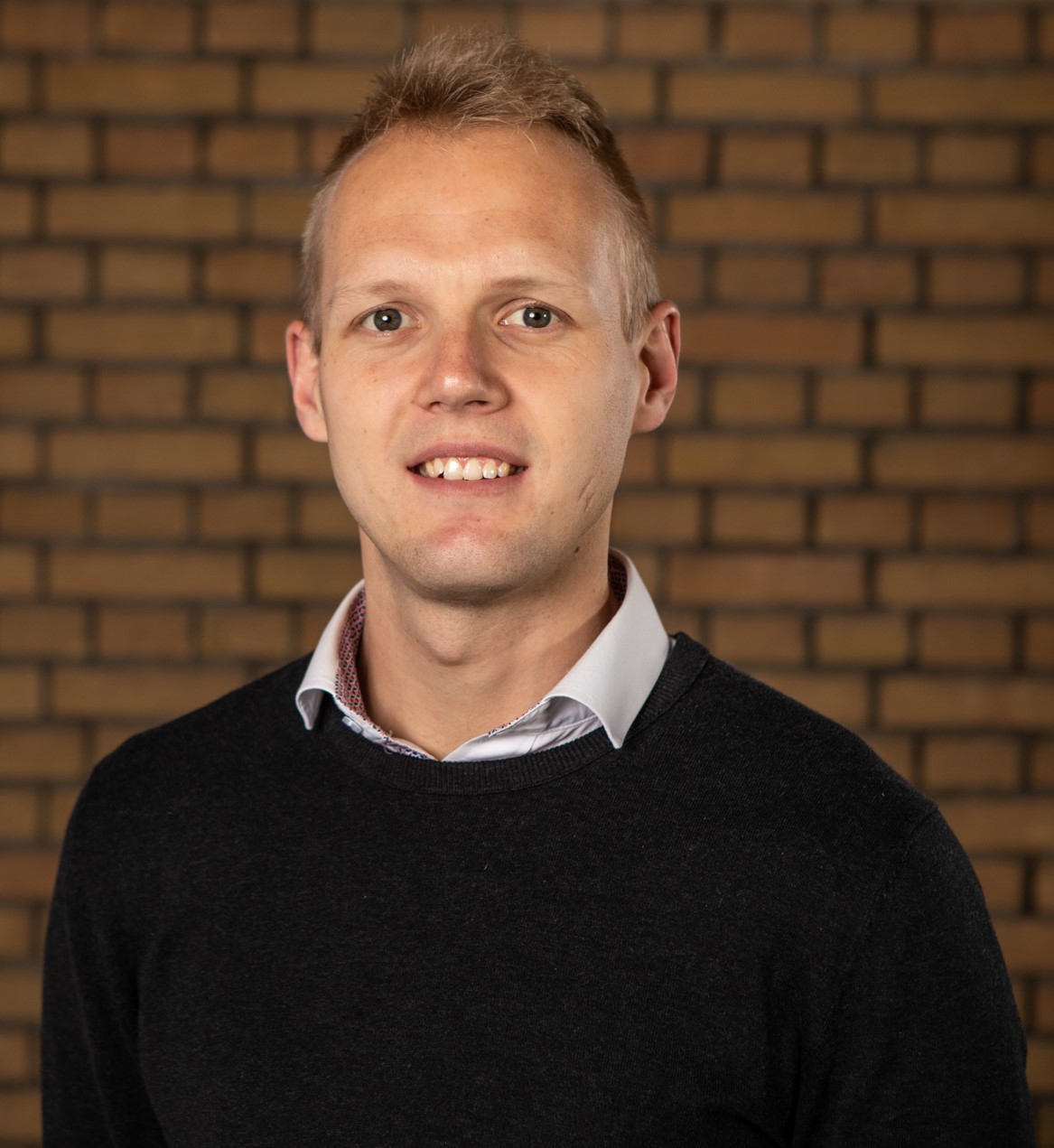 Stefan Bergsma_V2.jpg (206 KB)